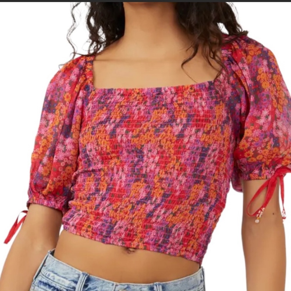 Free People smocked puff sleeve crop top | hot pink combo FP blouse size Large